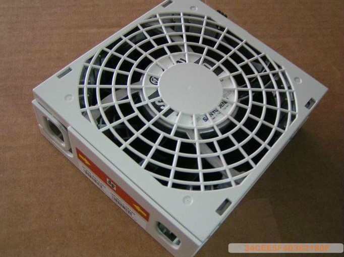 正品 IBM 44V3454 8204-E8A P6-550 9409-M50 服务器风扇 保1年
