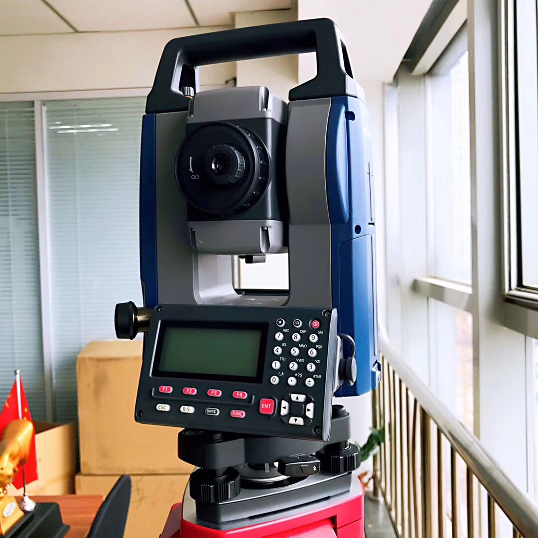 索佳iM105工程测量全站仪英文版 免棱镜1000米 隧道桥梁房建专用