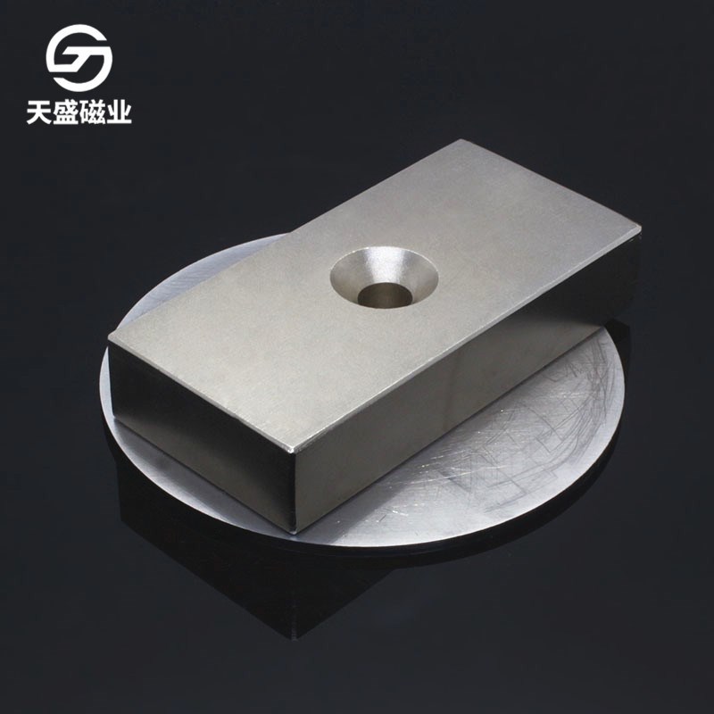 F100b*50*20-10现货磁铁量大包邮打捞螺丝孔F1005020-10带孔