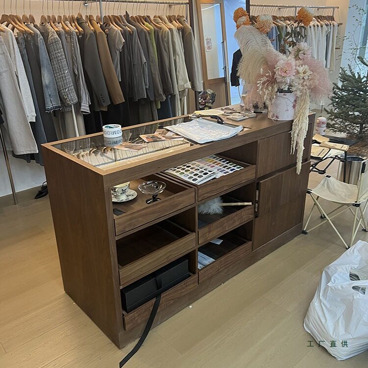 中岛台女装店服装店中岛柜展示柜台中岛桌流水台饰品展示柜桌子