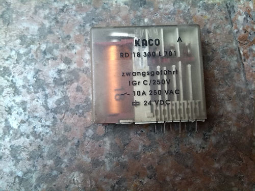 RD 18 330 L 701 正品 RD 18 330 L 701  24VDC   KACO拆机继电器