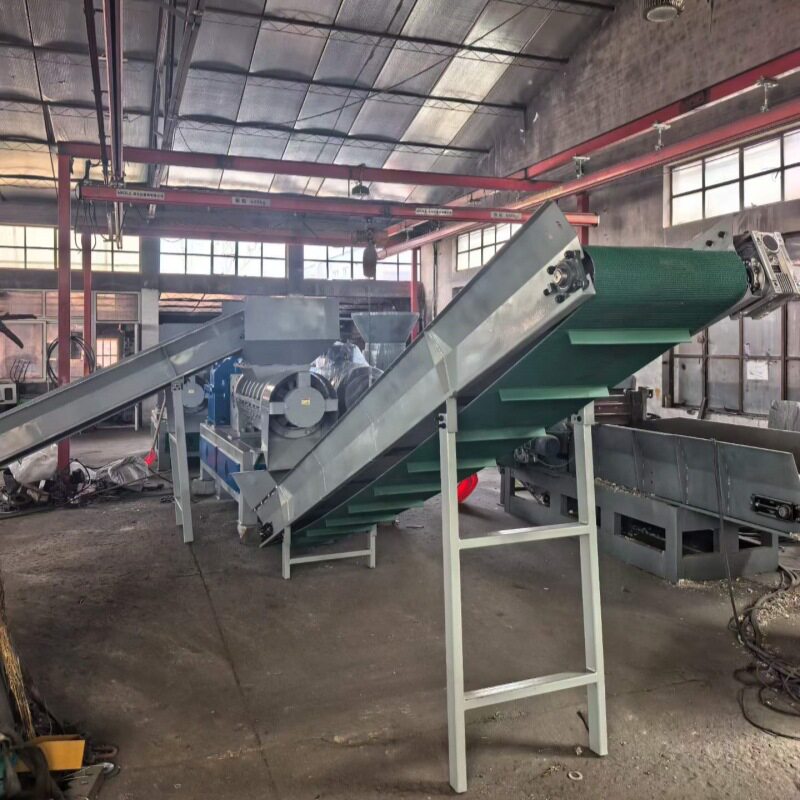 塑料膜汽车内饰粉碎机 编织袋吨包袋螺旋粉碎机 纸箱纸盒废撕碎机