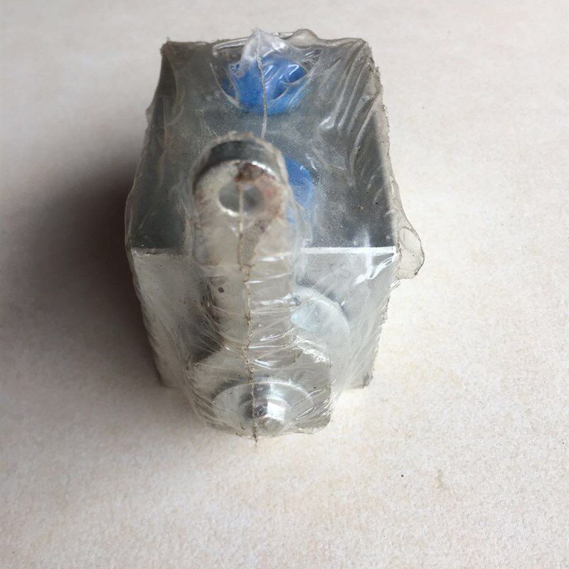 新源远山挖掘机65-75-8平衡油缸转阀二位三通液压梭阀