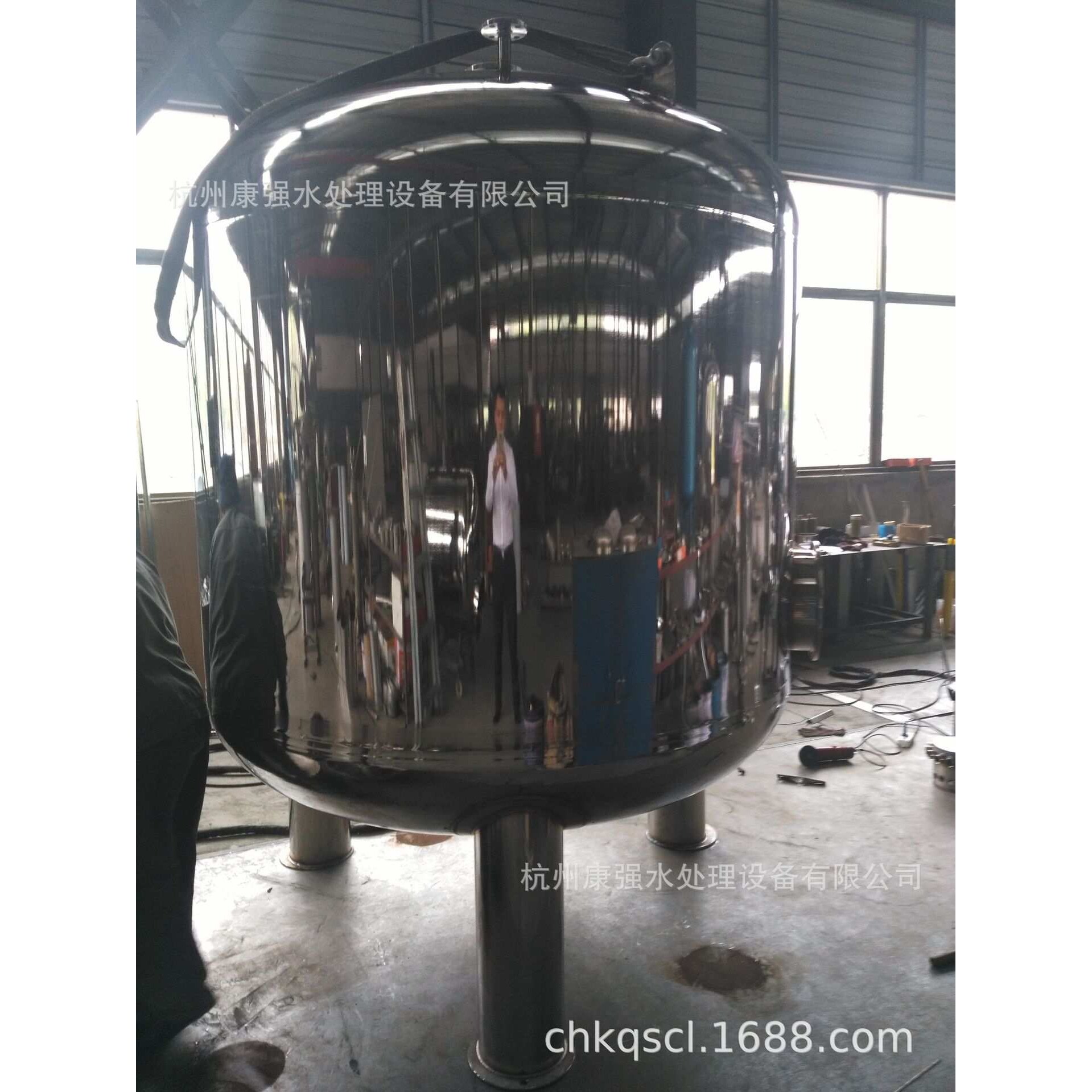 供应直径2200mm 不锈钢石英砂过滤器壳体 可配不锈钢水帽