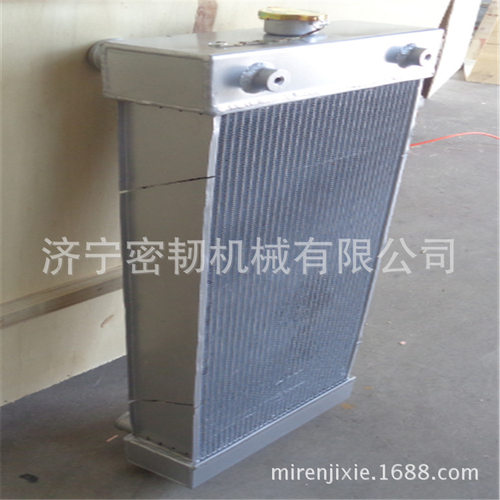 推土机全车配件D65/D85/D155水箱散热器17A-03-41112
