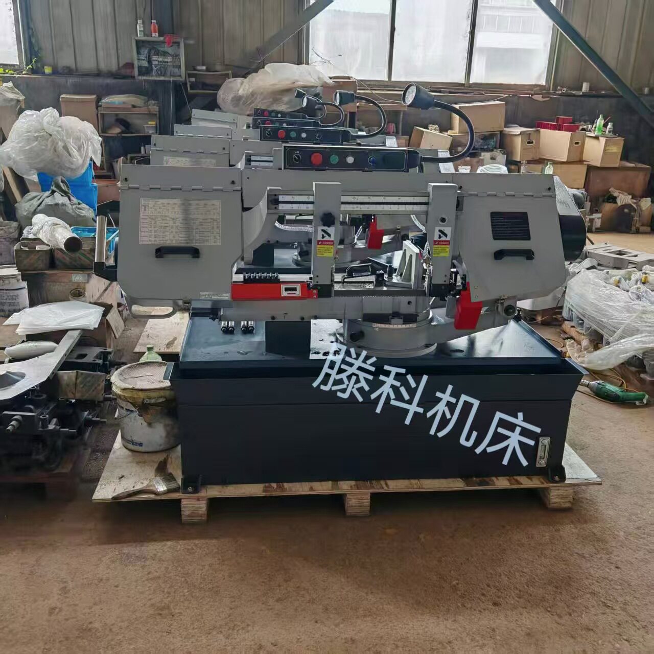 滕科916B/1018B液压带锯床