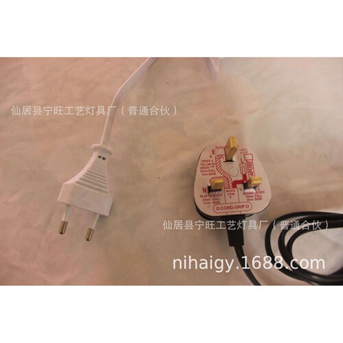 跨境爆款藤编方格台灯六角台灯手工编织E27台灯三角台灯英规台灯