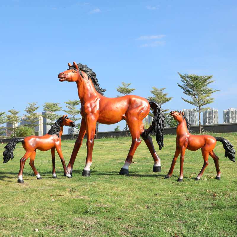 大型玻璃钢动物模型白马雕塑户外景区庭院花园林景观小品装饰摆件