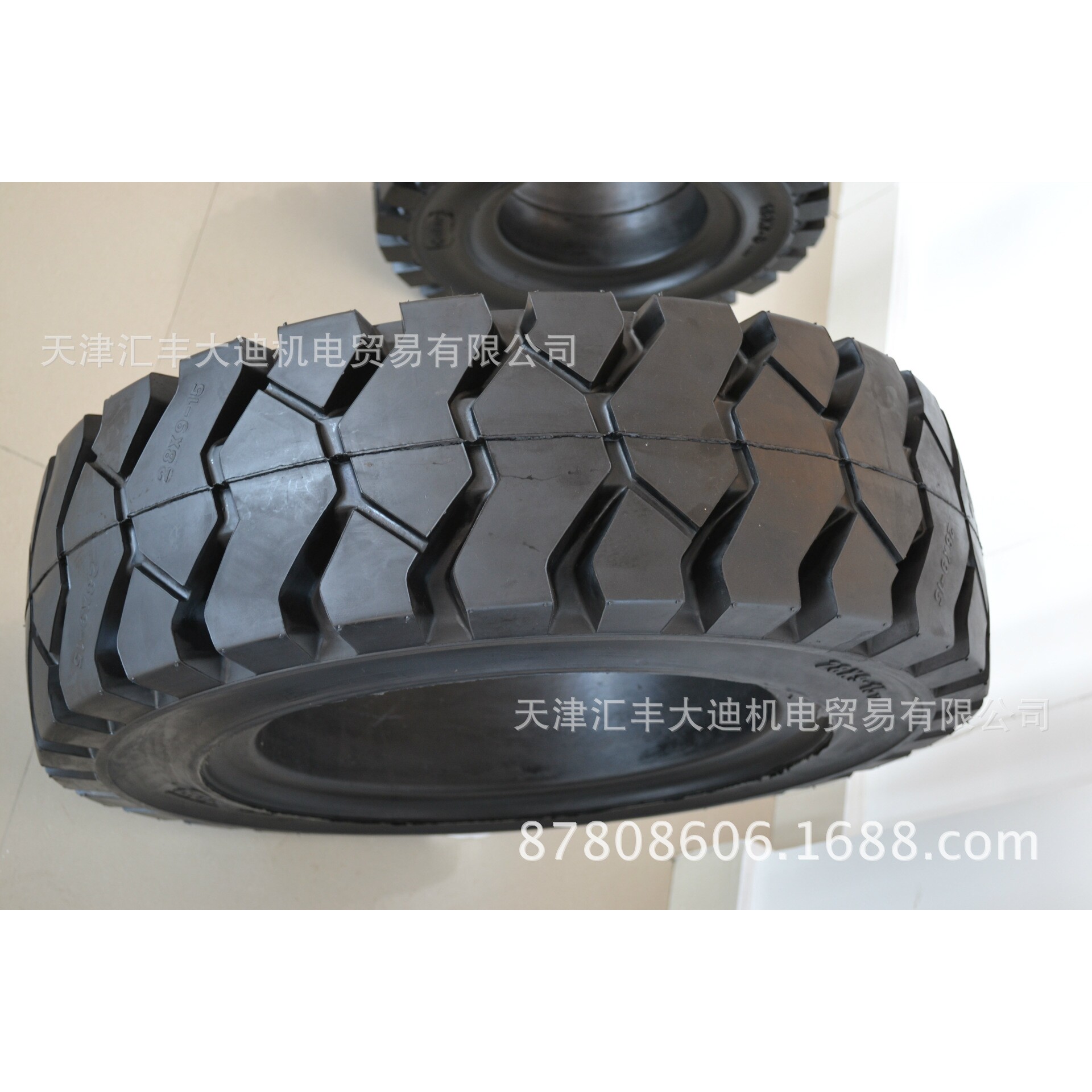 促销3吨合力杭叉叉车实心轮胎充气轮胎3吨前轮 28x9-15实心轮胎