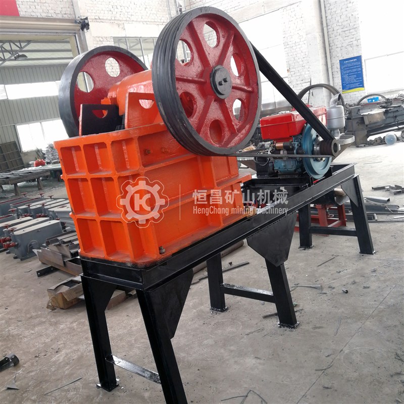 锤式制沙机小型移动n锤式破碎机煤矸石风化石鹅卵石建筑垃圾粉碎