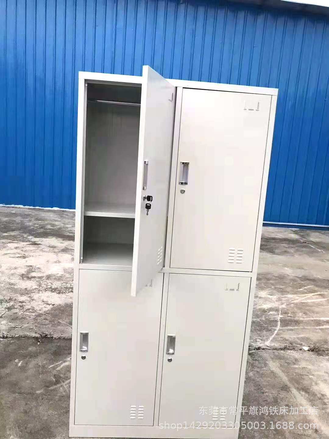 东莞铁柜厂家　四门员工衣柜　四人钢制储物柜　量大从优