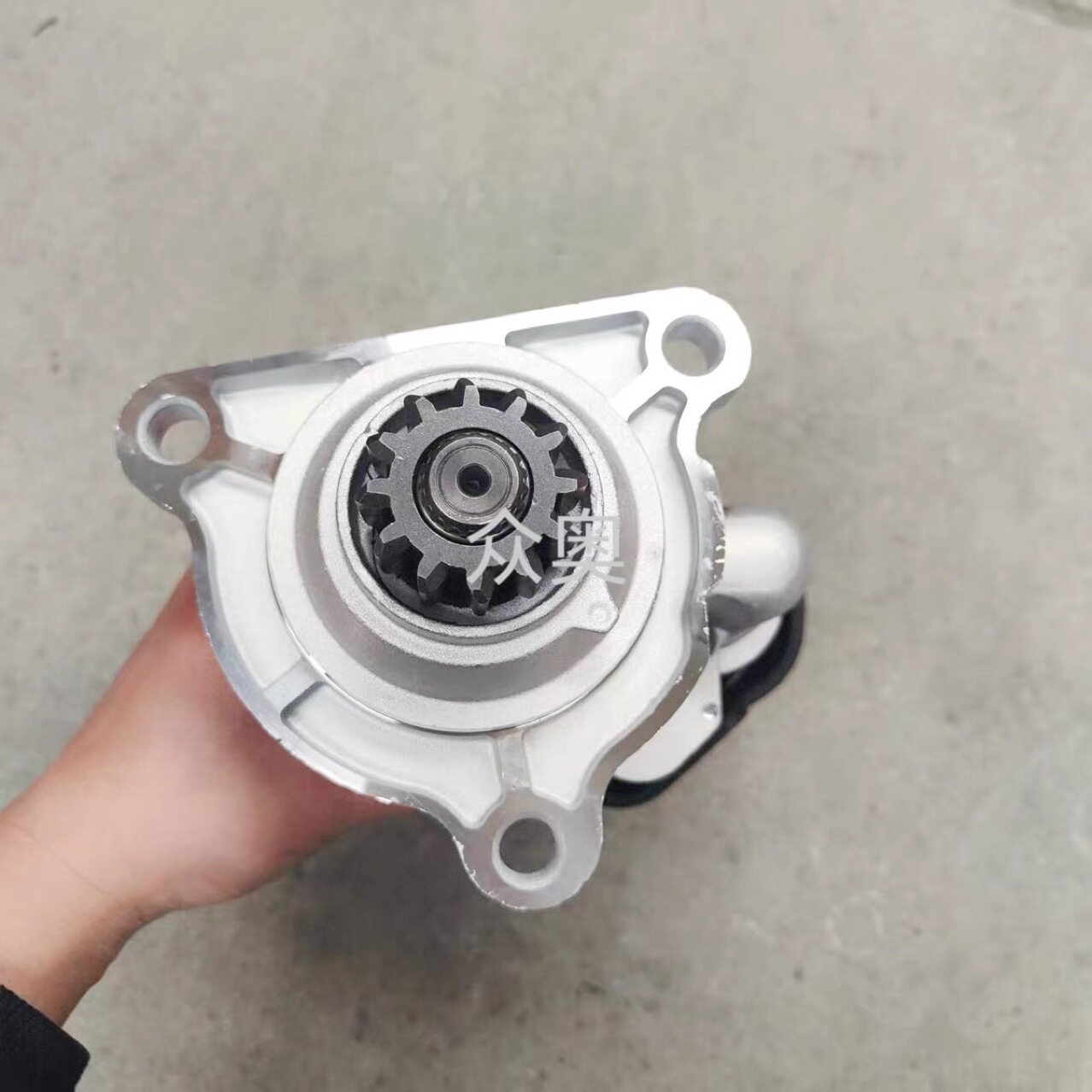 适用奔驰TGA起动机0986022640起动机51261017228启动马达24V12T