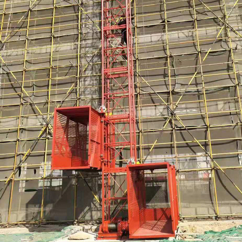 建筑工地龙门架货梯 高空作业物料提升机 龙门自升式龙门架吊机