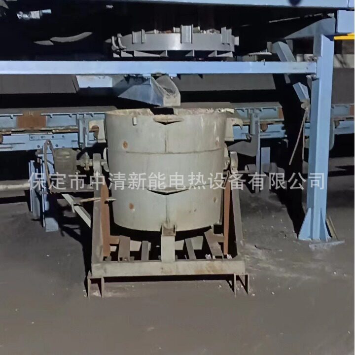 中清新能中频浇注机保温炉