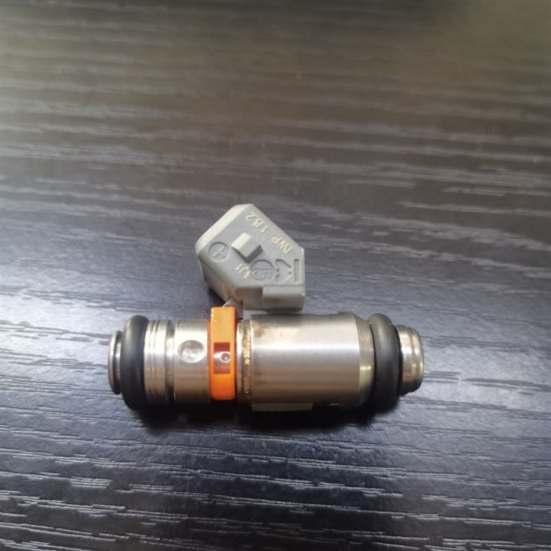 适用比雅久阿普利亚宗申GPR125 GPR150 GPR250喷油嘴 进口马瑞利