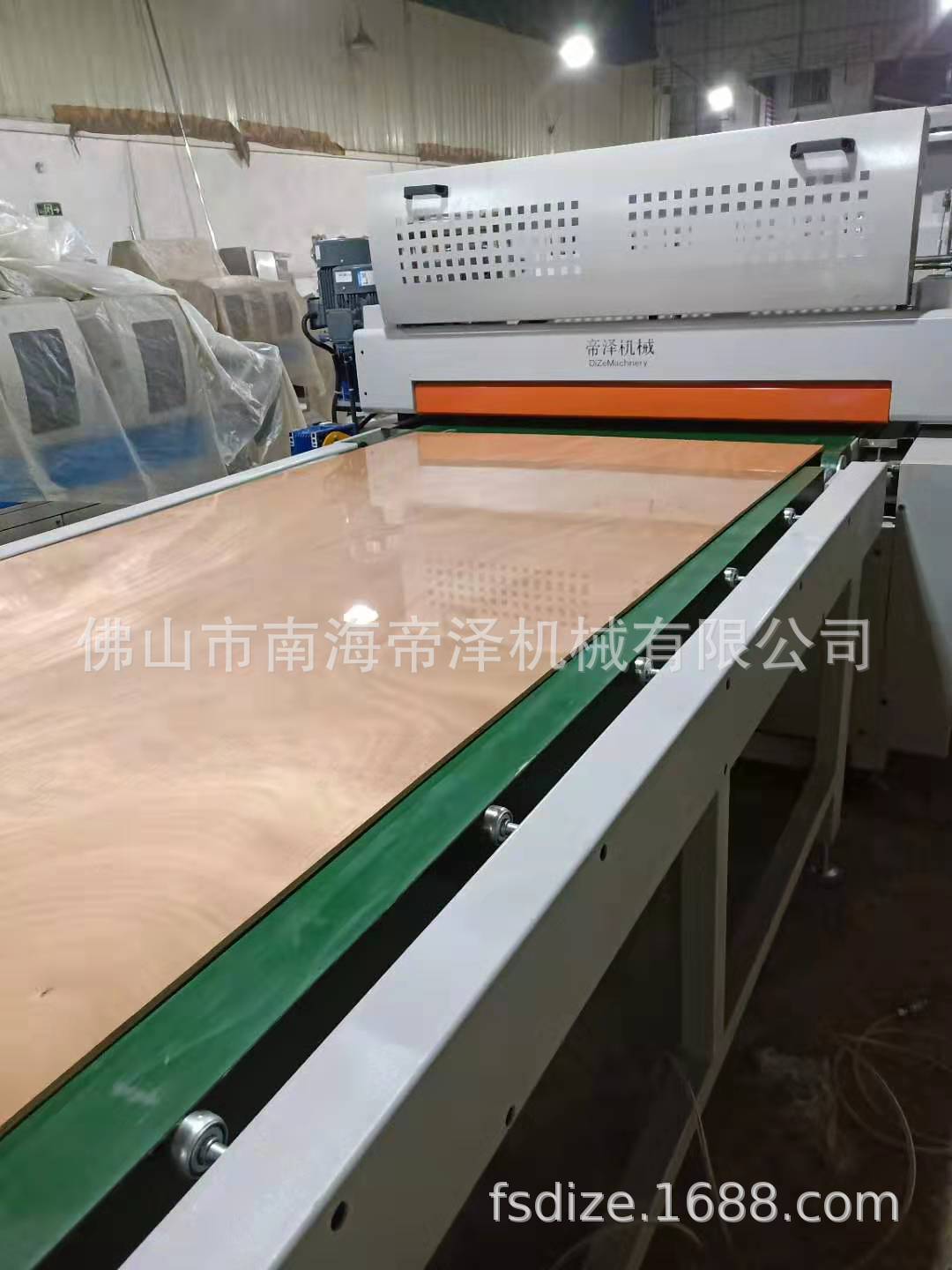 科技木木饰面UV倒膜机滚涂淋涂