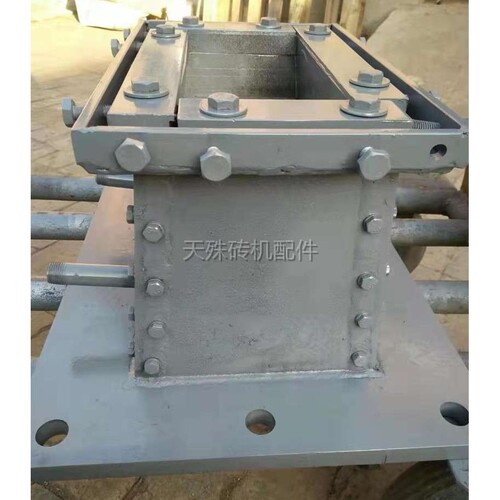 砖厂配件合金耐磨砖机口 标砖多孔砖各种尺寸砖嘴砖坯泥条出坯口