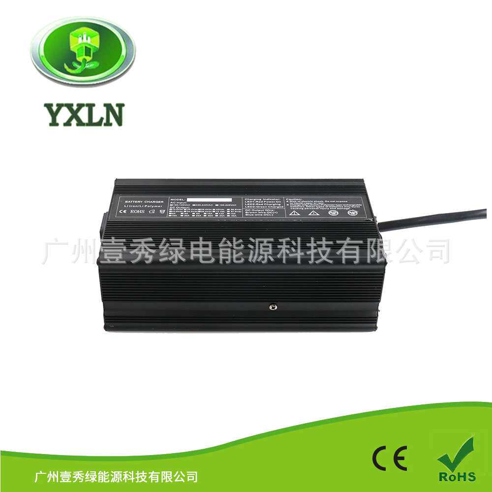 900W铝壳智能充电器 24V24A铅酸电池充电器带显示器可看电压电流