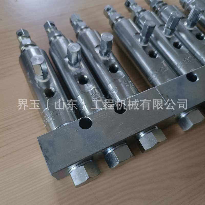 松小挖掘机配件PC2000-8 HD785黄油嘴581-96-19520工程机械配件