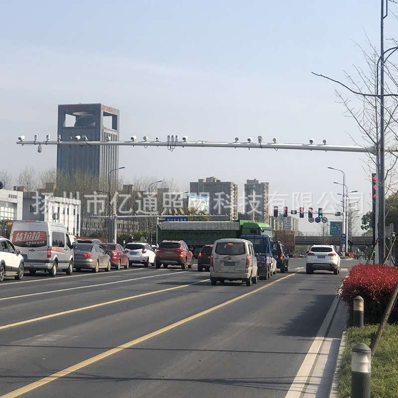 道路监控杆 电子卡口路口监控杆 八角信号监控立杆厂家定 制