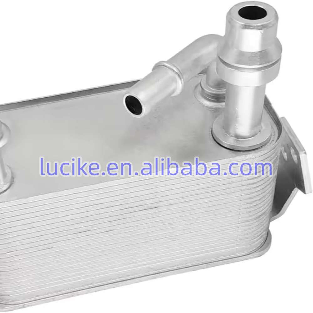 揽胜Vogue L322 2005-2012的3.6 TDV8汽车机油冷却器UBC50012