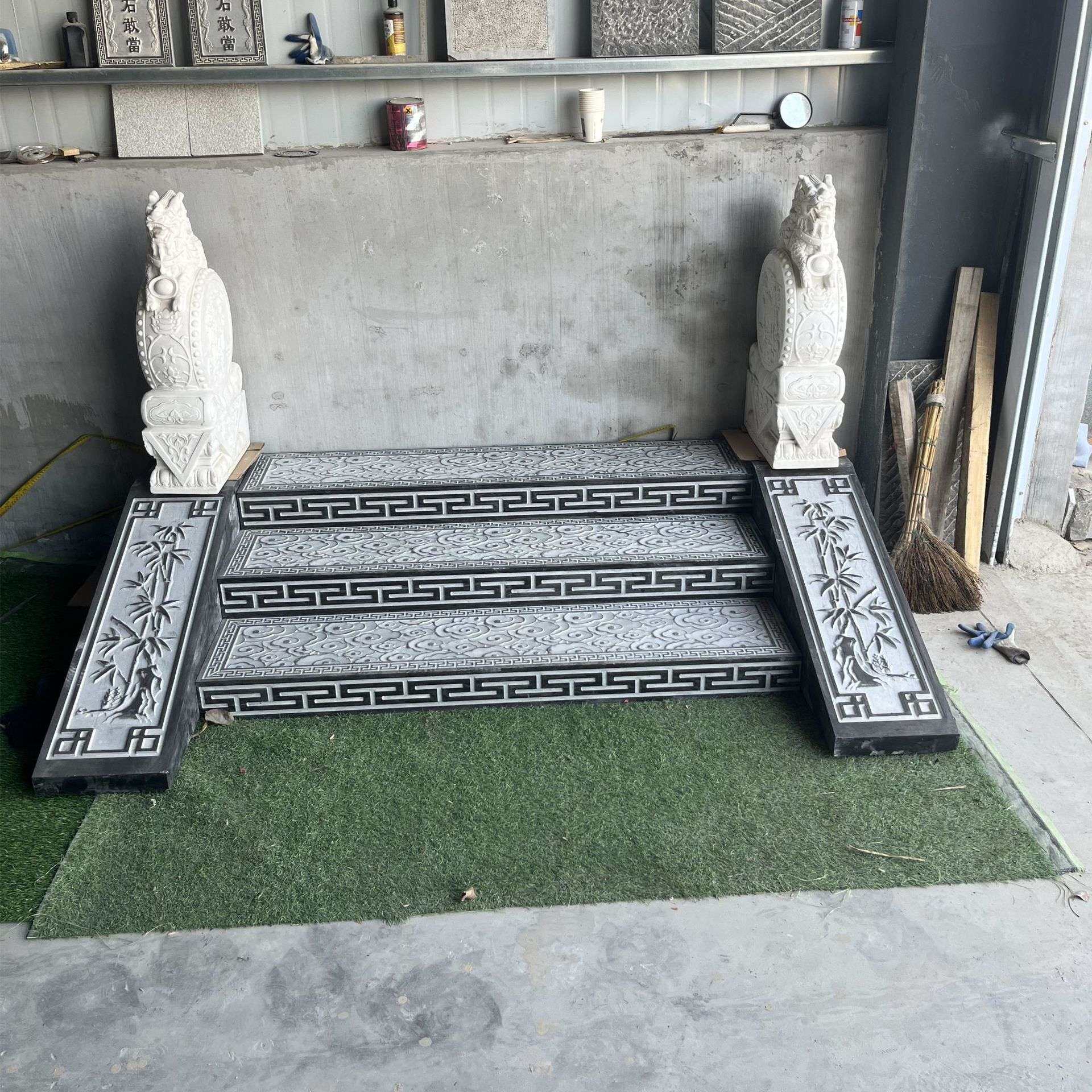 自建房别墅庭院石雕踏步石防滑雕花祥云台阶石中式合院入户踏步石