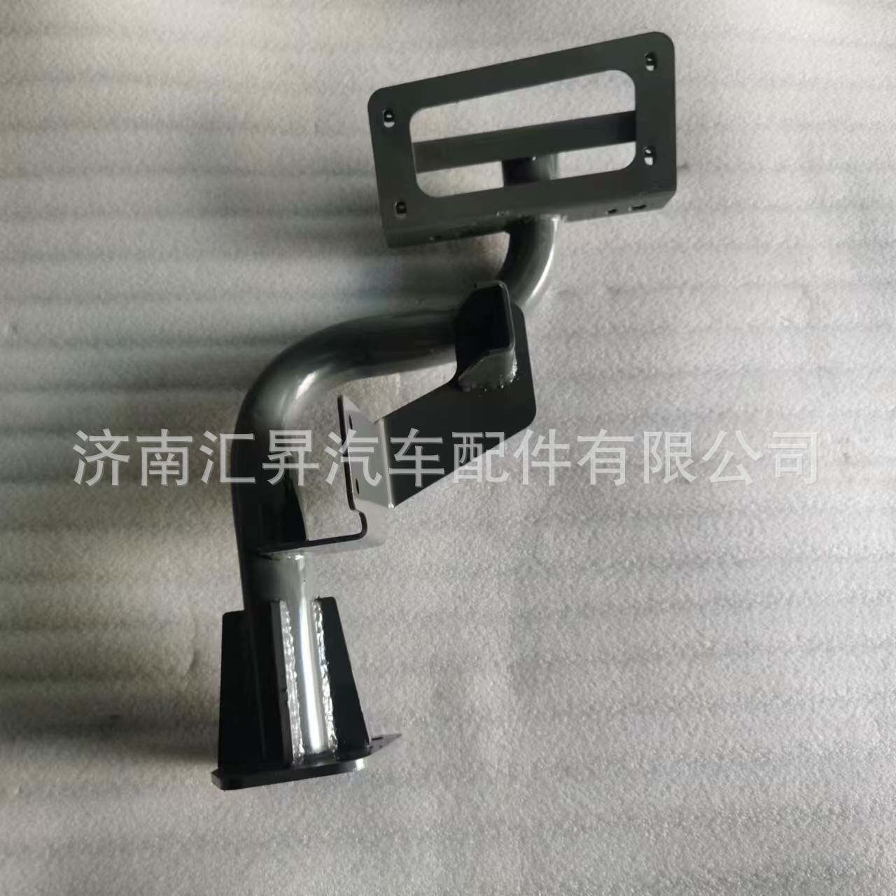 T7H右上车踏板支架总成WG9722930340