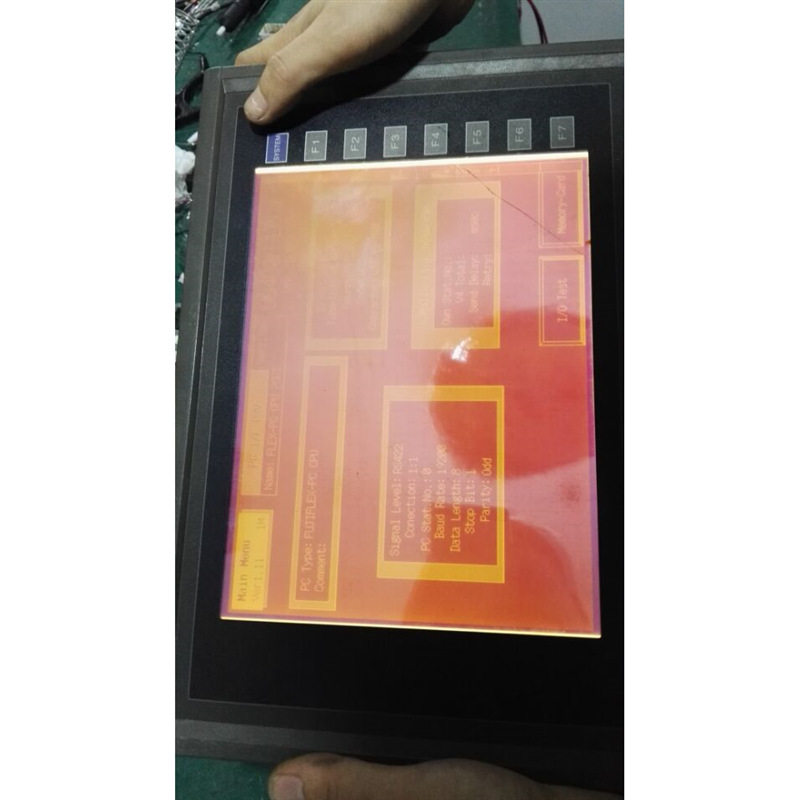 富士UG400H-L0C1C维修黑屏触摸