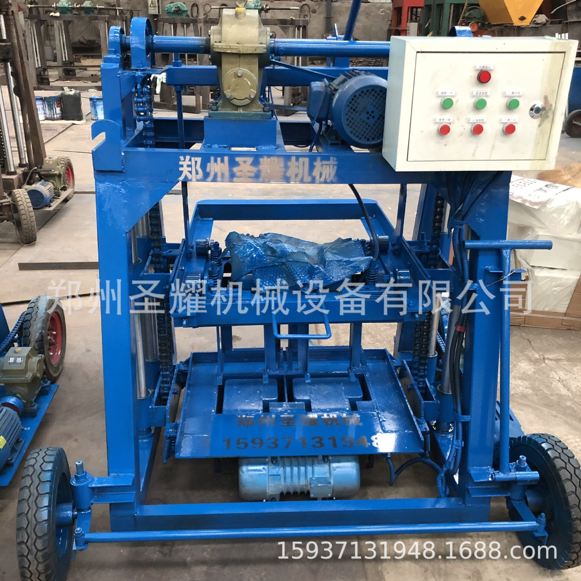 现货供应二次结构构造柱成型机成型快免支模板水泥构造柱成型砖机