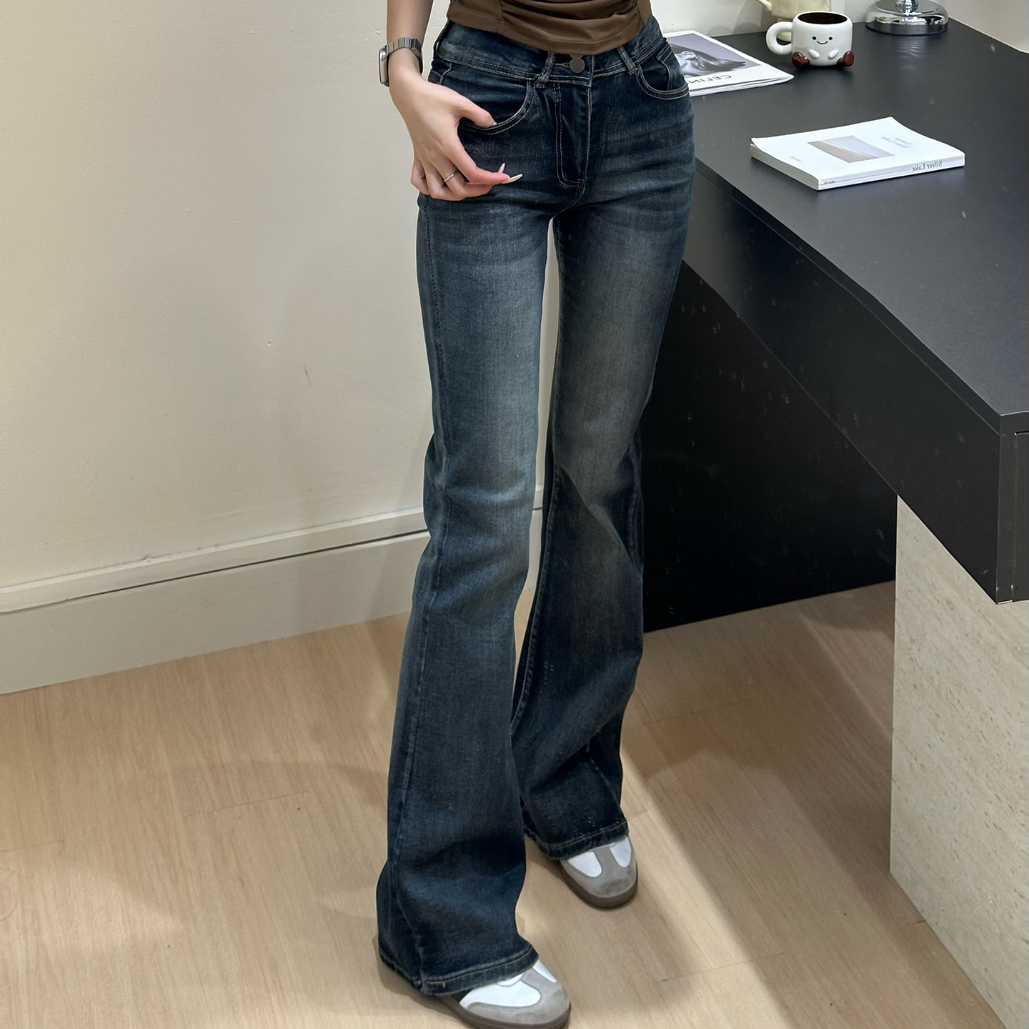 高腰微喇叭蓝灰色牛仔裤女士2026新款小个子春夏季长裤子修身显瘦