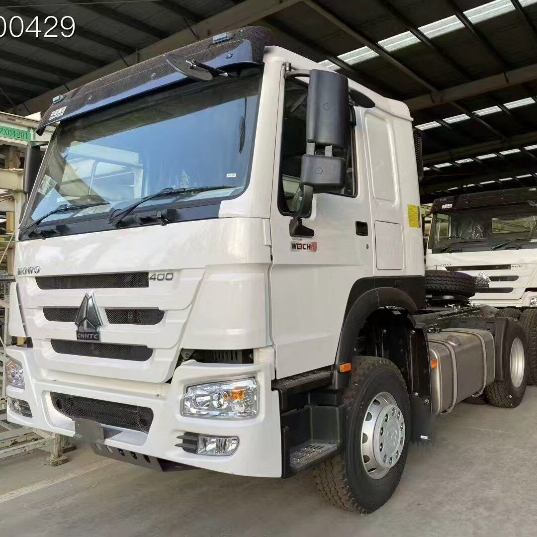 中国重汽371马力豪沃6x6牵引车国二大泵发动机出口豪沃卡车自卸车