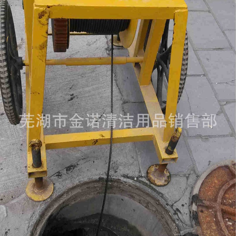 梧州北海城市排水管网检修井盖开启装G置.通沟牛机械牵引疏通装置