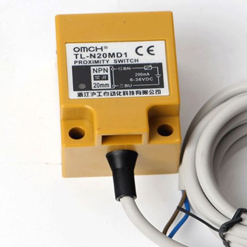 沪工方形接近开关TL-N20ME1 F1 D1 NPN 常开 E2 D2 F2 常闭传感器