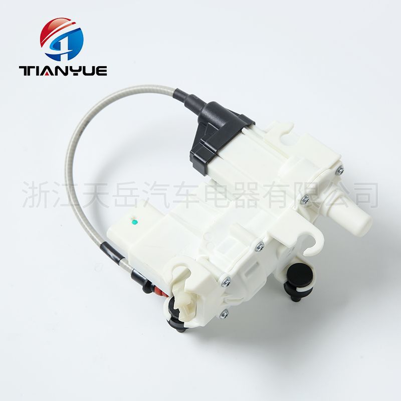 宝马左后门锁执行器总成