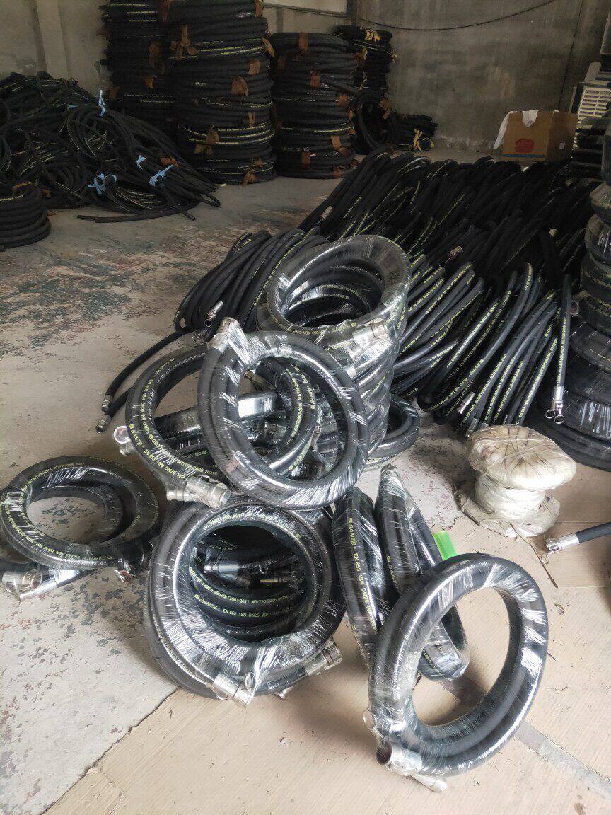 防火材料灌浆喷涂机高压输送防爆管双层耐磨黑胶皮管注浆机钢丝管图片