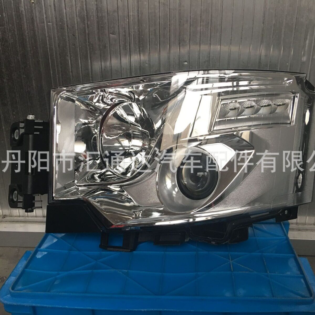 适用于雷诺货车配件大灯前组合大灯总成左驾前照灯大灯LED