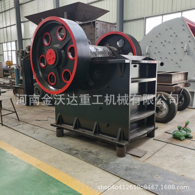 鹅卵石青石页g岩鄂式破碎机 地砖方解石铁矿石制砂机 硅石粉碎设