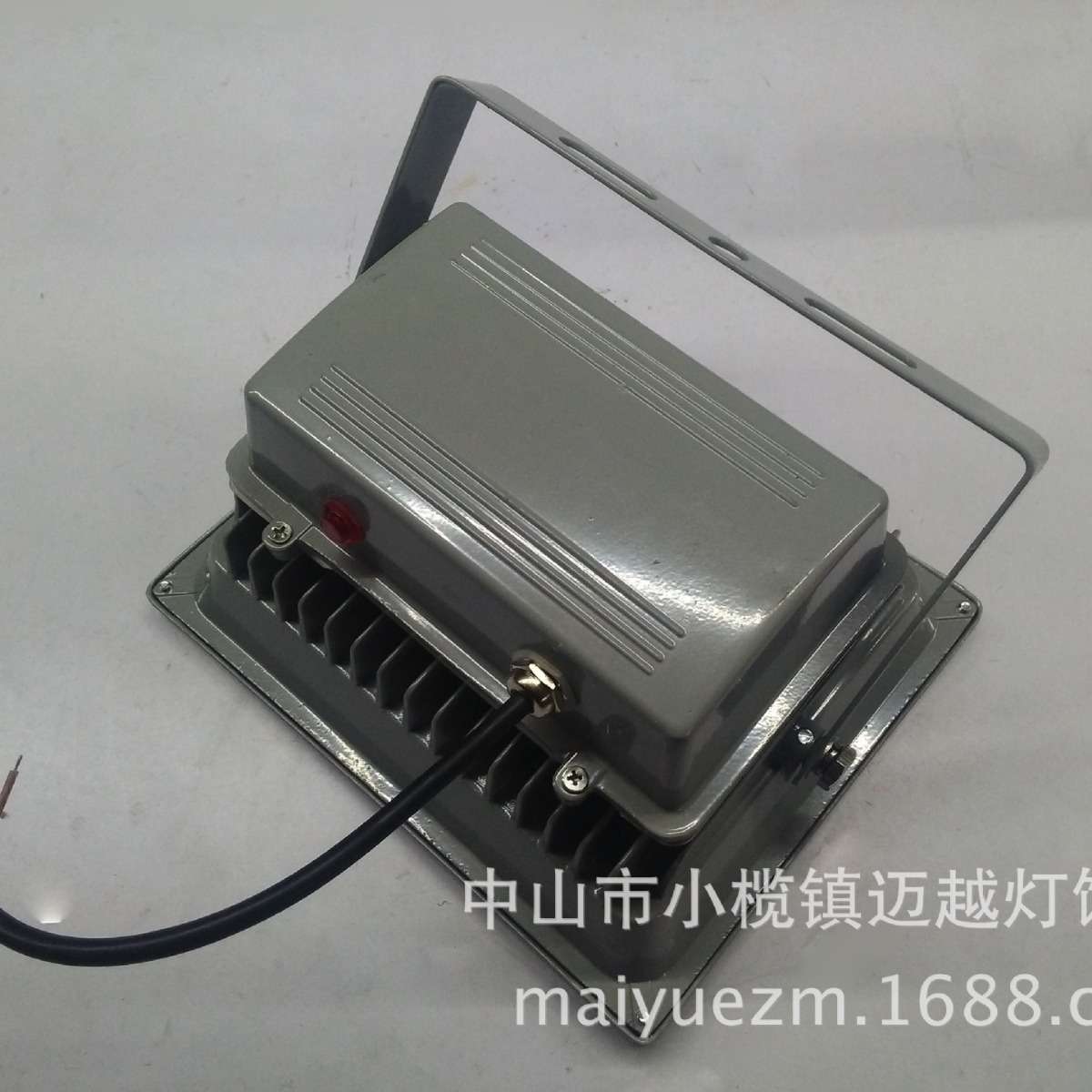 声光控投光灯厂 50W声光控LED投光灯 声光控补光 监控投光灯