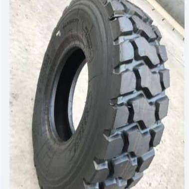 出口 全钢丝轮胎 1100R20卡车货车载重机轮胎 耐磨 厂家
