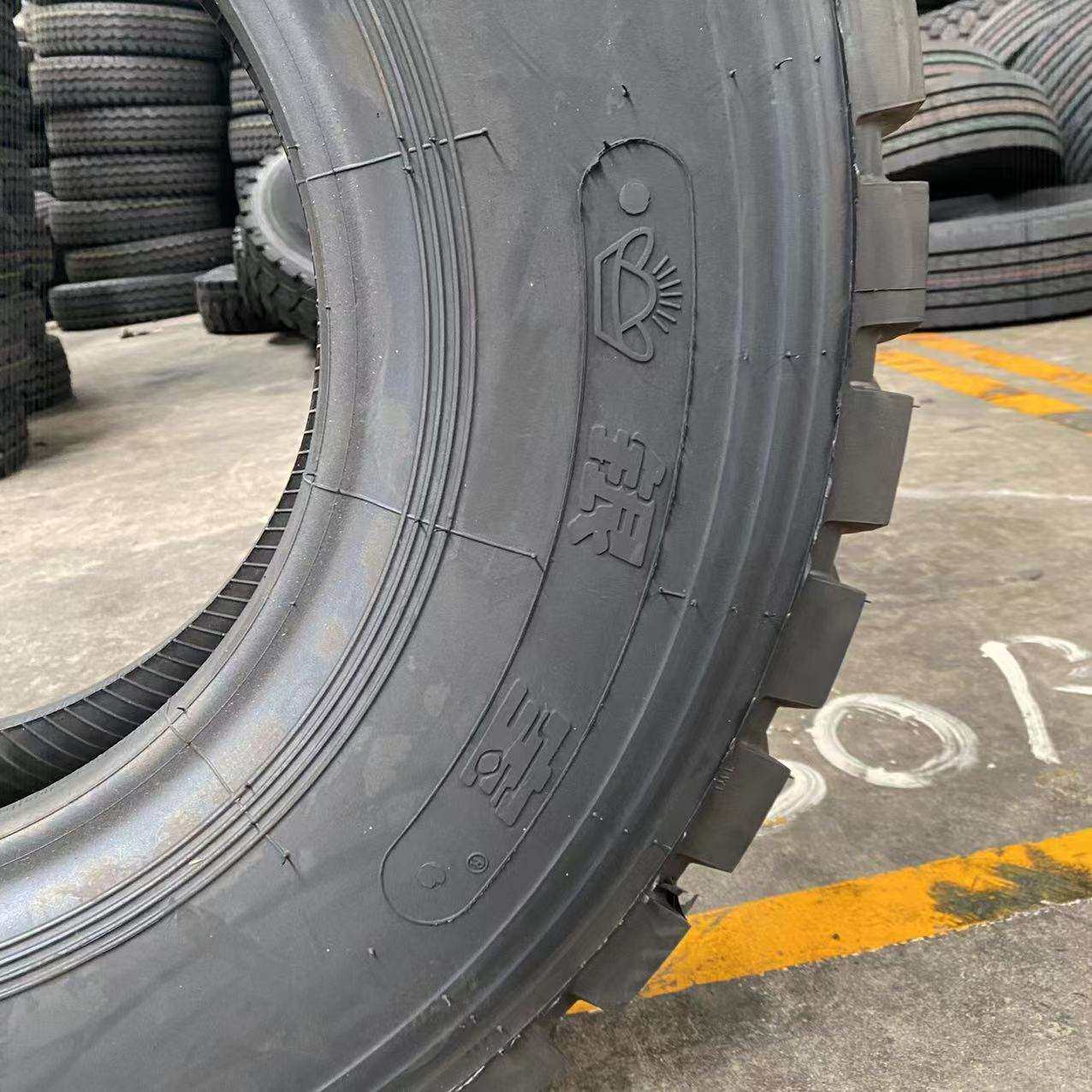 矿山石方运输车轮胎9.00R20 900r20全钢载重货车轮胎搭超载搭大载