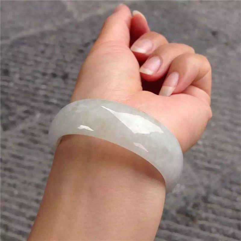 包邮翡翠玉贵f妃镯子缅甸翡翠玉 冰糯种阳绿椭圆形女款贵妃玉镯