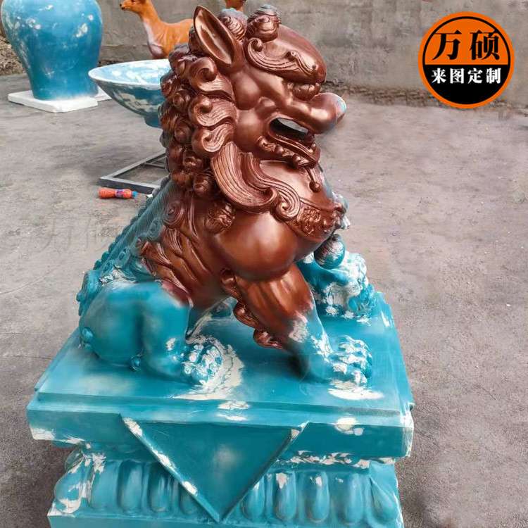 厂家现货玻璃钢狮子雕塑厂区酒店饭店大门门口欧式雄狮装饰摆件