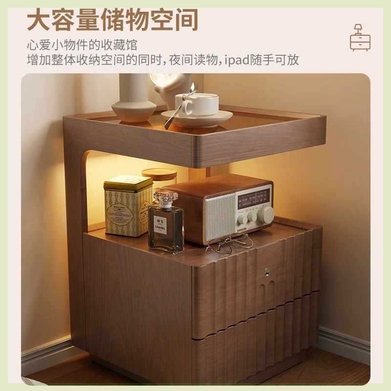 ?床头柜实木卧室简约现代床边柜家用带灯床头柜轻奢感新中式
