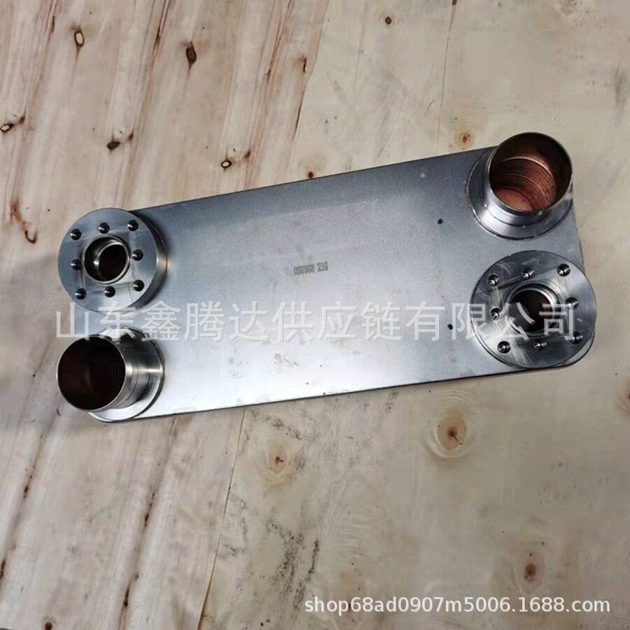卡车变速箱散热器缓速器机油冷却器14142001376913斯堪尼亚重卡
