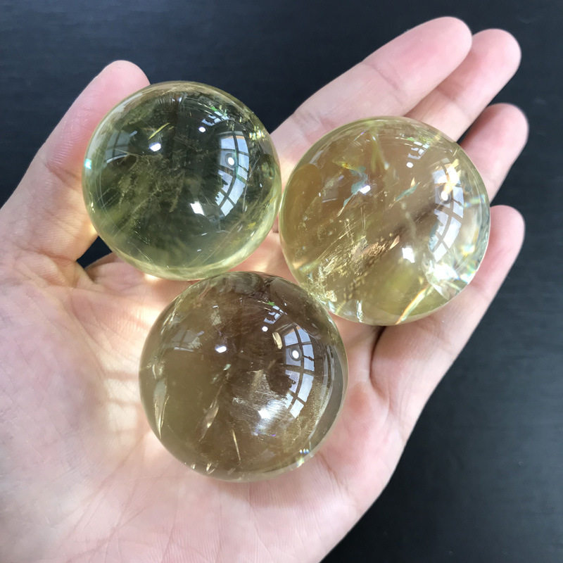 天然黄水晶球晶体通透黄色水晶球饰品摆件原石打磨办公室家具装饰