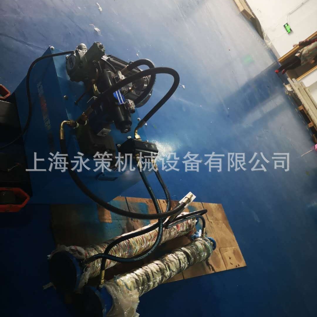 一拖二液压缸同步升降双向平衡