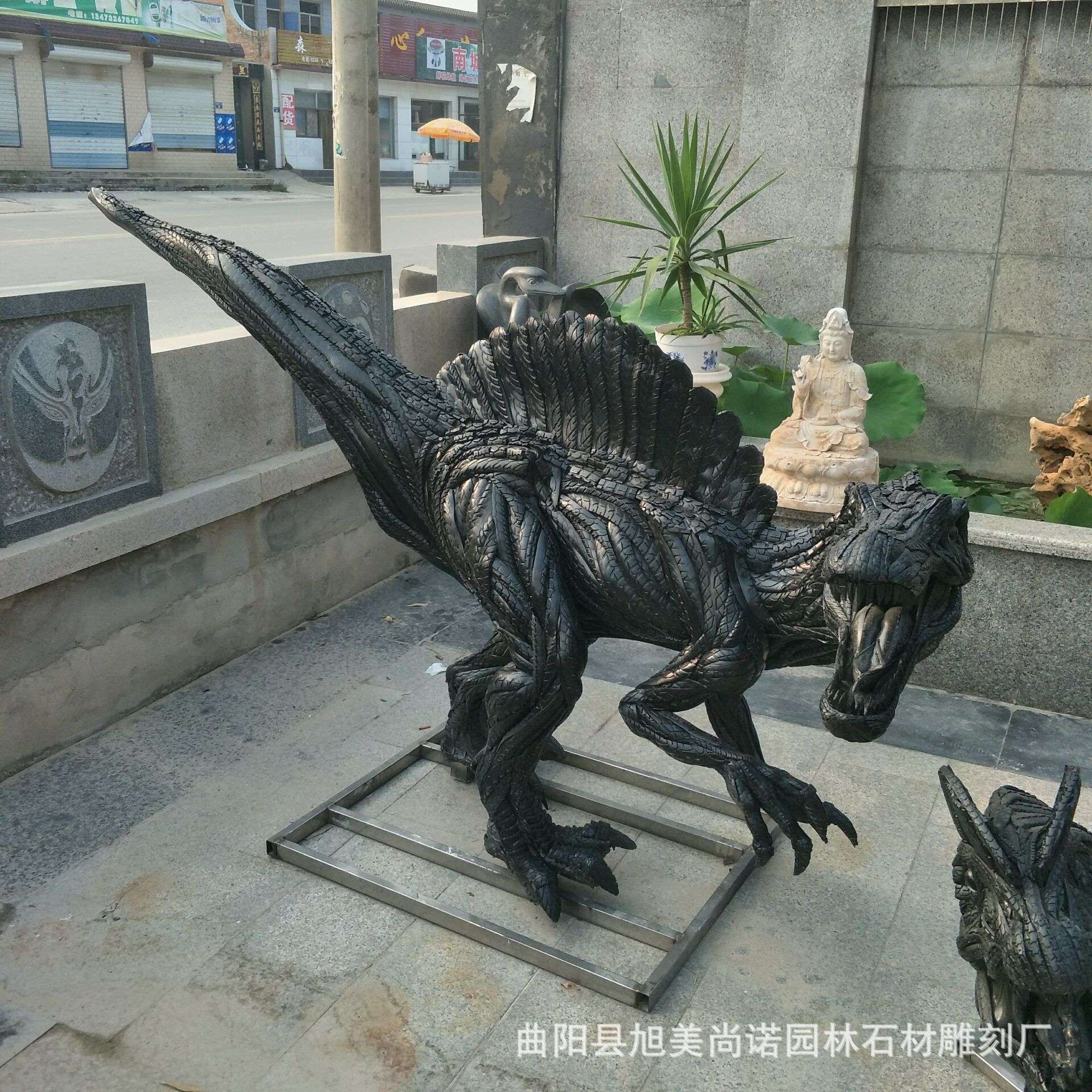 厂家供应废旧轮胎雕塑 公园广场步行街轮胎恐龙动物制作摆件