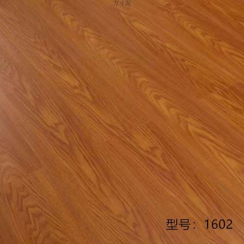 新三层实木地板15mm家用地暖多层复合木地板12mm灰色厂供应链图片