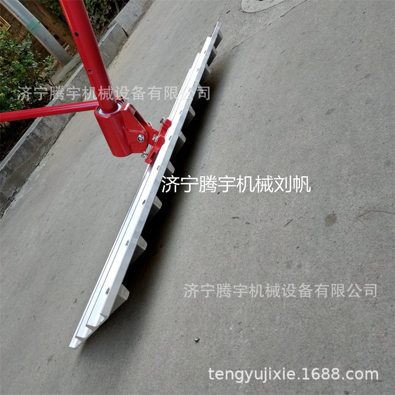 手动推拉牛场现浇拉槽机