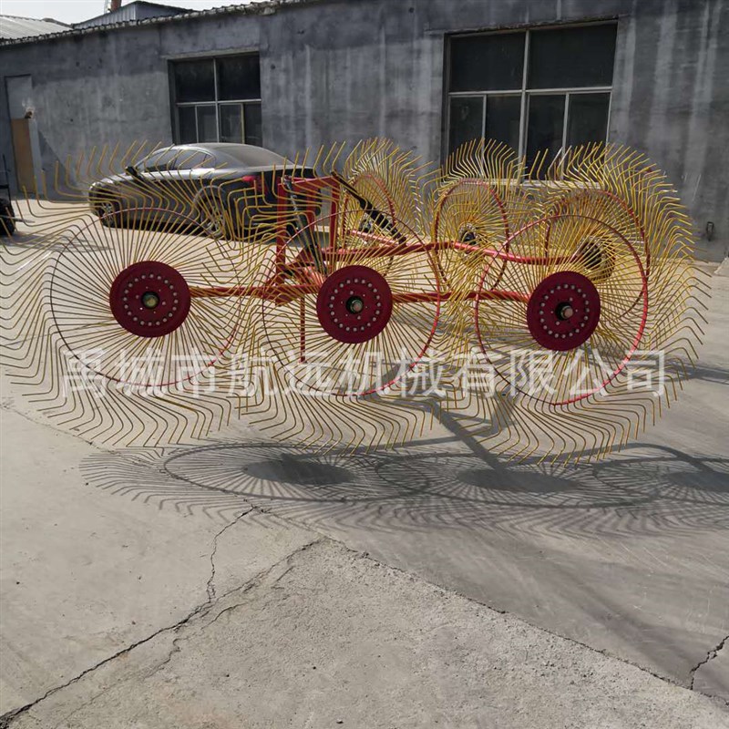 悬挂式的指盘式搂草机 4盘6盘的z圆盘式秸秆地膜搂膜拾机 加密80